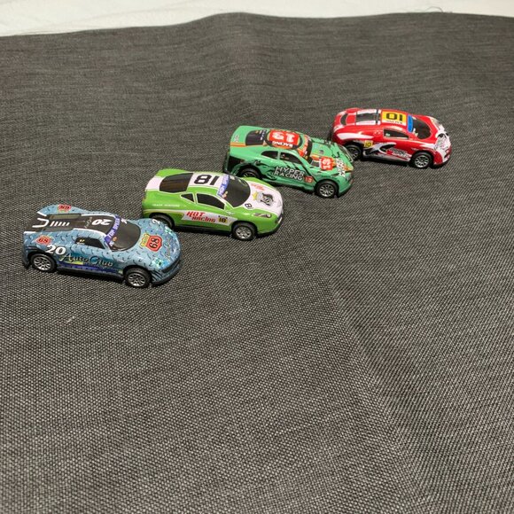Lot of 12 Pull Back Assorted Race Cars - Picture 3 of 7